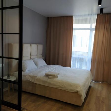 Vip Apartments On Avalon Лвив Екстериор снимка